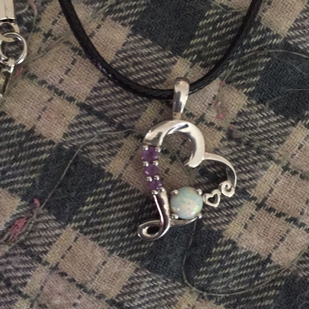 Sold - Picture 3 of 3